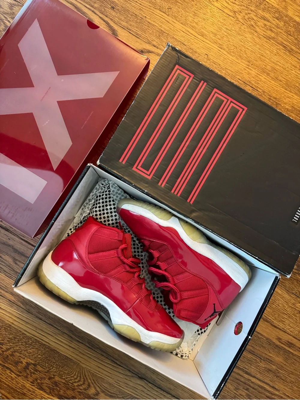 Jordan 11 Retro High Win Like '96 size 9